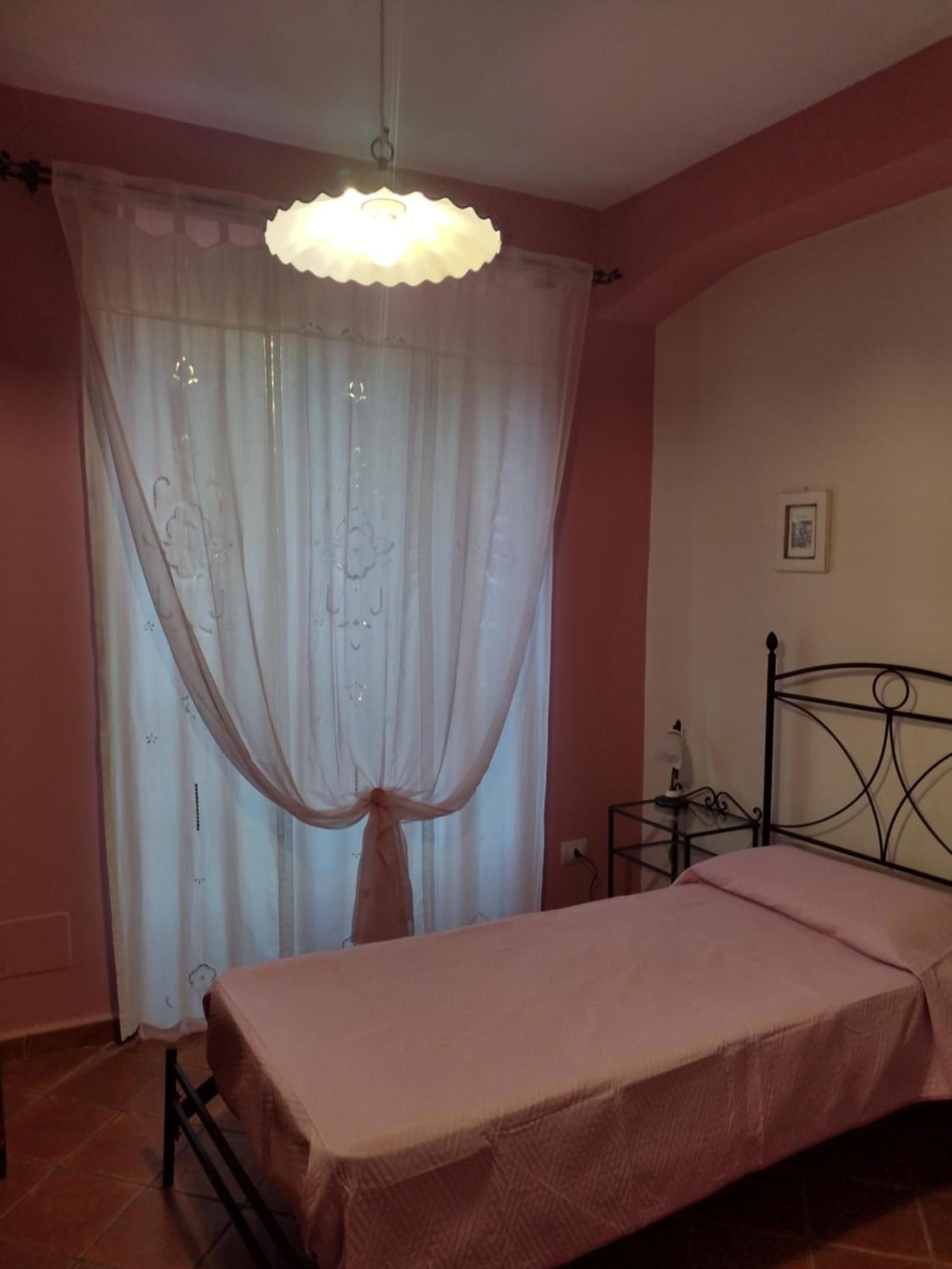 Villa Magda Todi Rum bild